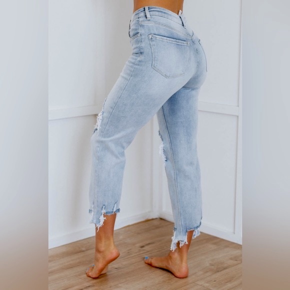 Risen Light Wash High Waisted Cropped Straight Leg Jeans NWT - Picture 2 of 6